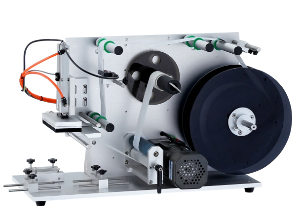 半自动平面贴标机